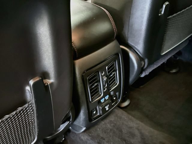 Used 2021 Dodge Durango R/T w/ Blacktop Package AWD/4WD image 27