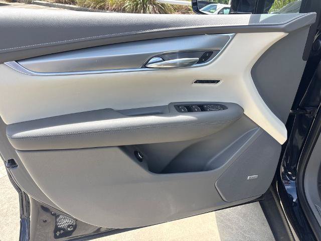 Used 2021 Cadillac XT5 Premium Luxury w/ LPO, Floor Liner Package FWD image 16