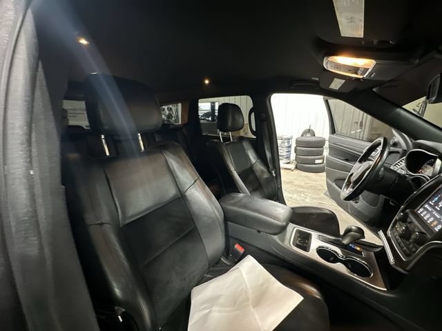Used 2018 Jeep Grand Cherokee Altitude AWD/4WD image 32