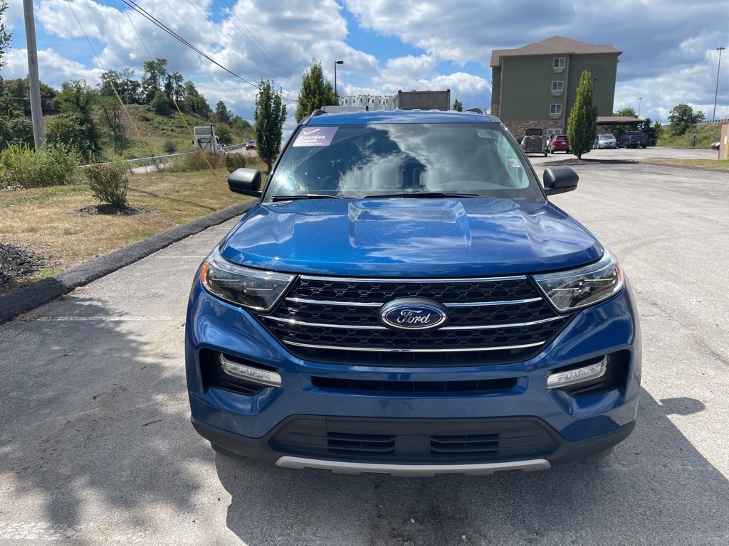 Certified 2023 Ford Explorer XLT w/ Equipment Group 202A image 7