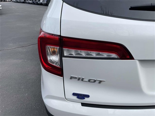 Used 2021 Honda Pilot Elite image 32
