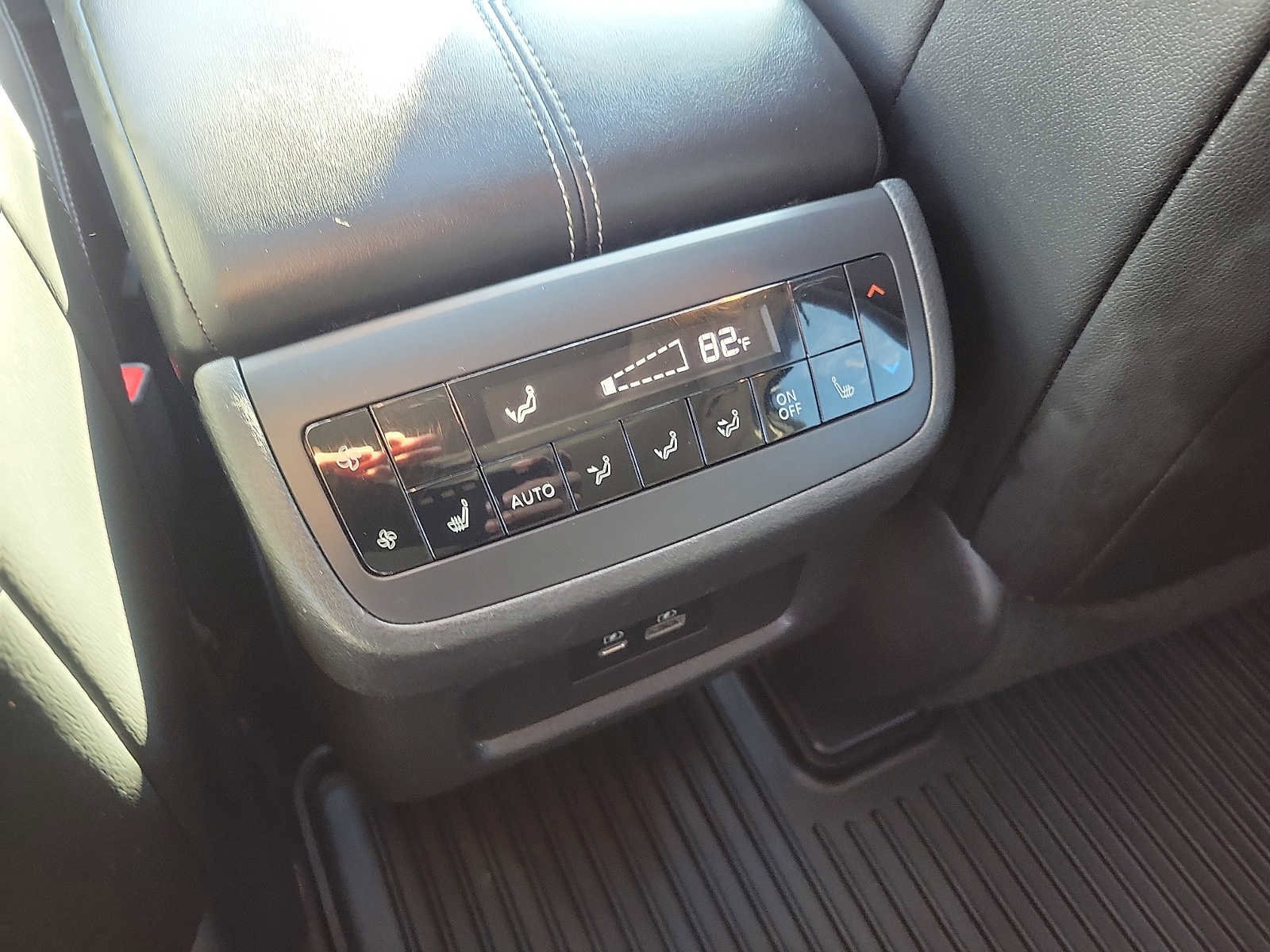 Used 2022 Nissan Pathfinder SL w/ SL Premium Package image 12