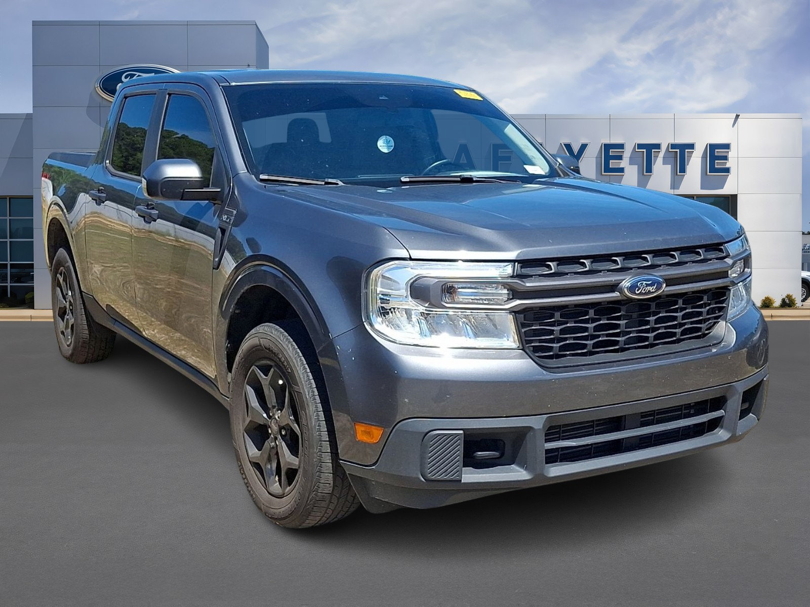 Certified 2022 Ford Maverick XLT w/ Equipment Group 300A Standard AWD/4WD image 1