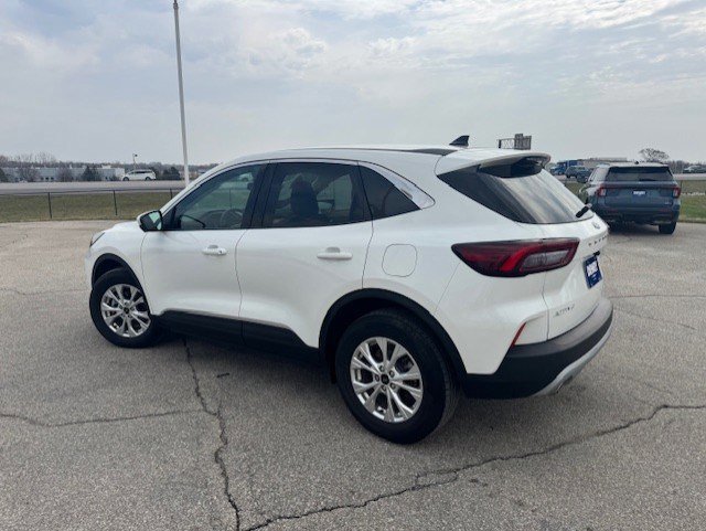 Certified 2023 Ford Escape Active w/ Tech Pack #2 image 3