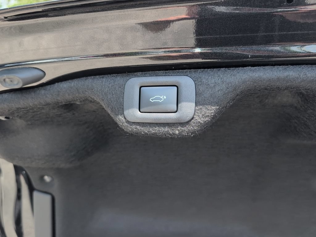 Used 2024 Lexus ES 300h F Sport w/ Accessory Package (Z2) FWD image 13