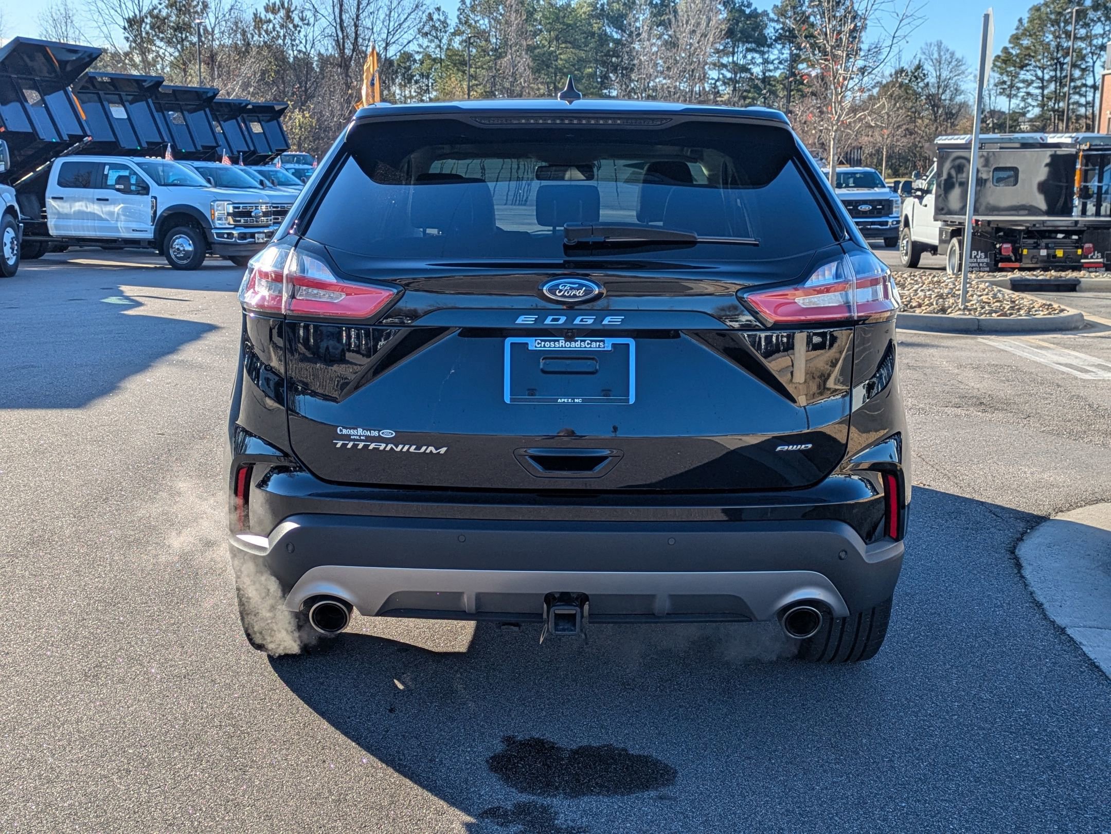 Certified 2022 Ford Edge Titanium w/ Class II Trailer Tow Package image 5