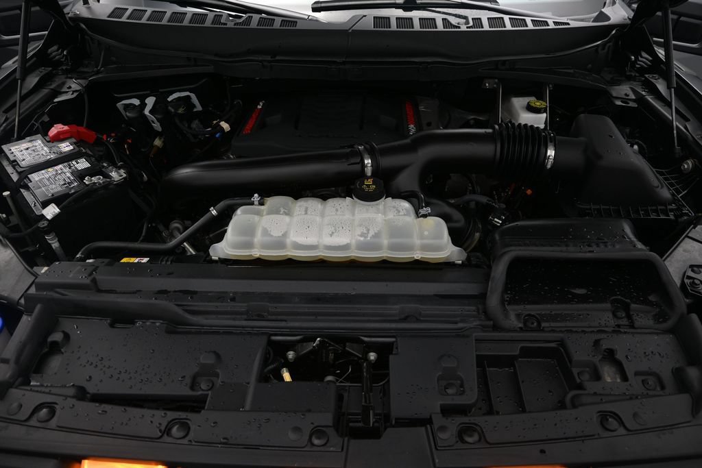 Certified 2025 Ford F150 Raptor AWD/4WD image 11