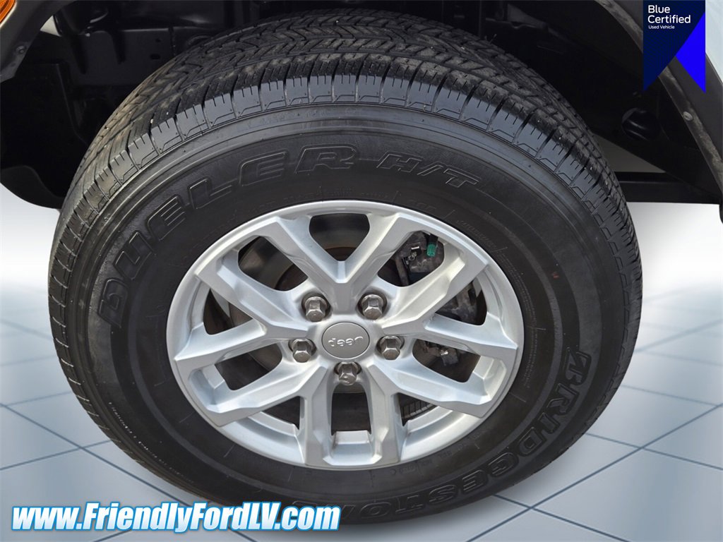 Used 2023 Jeep Gladiator Sport image 9