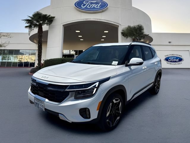 Used 2024 Kia Seltos SX w/ SX Sunroof Package AWD/4WD image 2