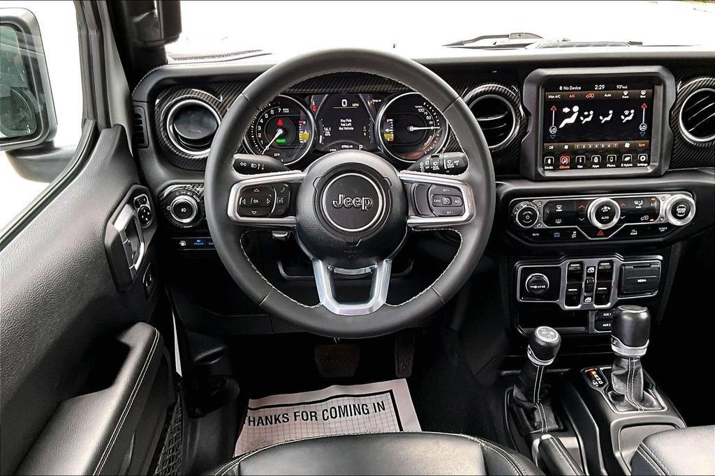 Used 2023 Jeep Wrangler Unlimited Sahara AWD/4WD image 5
