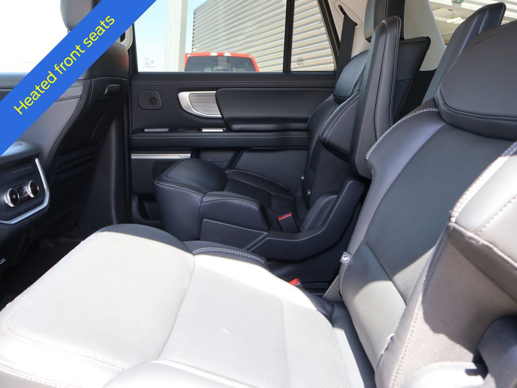 Certified 2025 Ford Expedition Max Platinum w/ Driver's Package AWD/4WD image 20