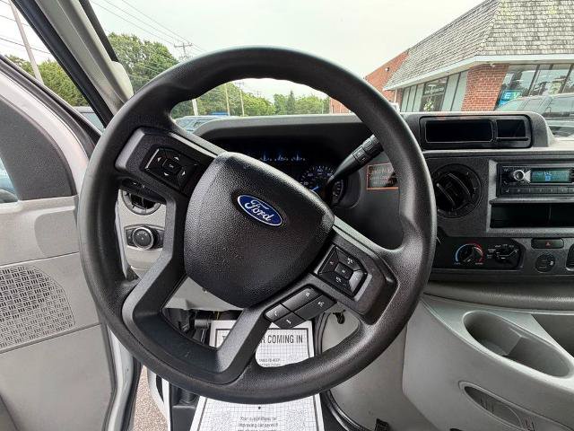 Certified 2022 Ford E-350 and Econoline 350 Super Duty w/ Power Windows & Locks Group RWD image 13