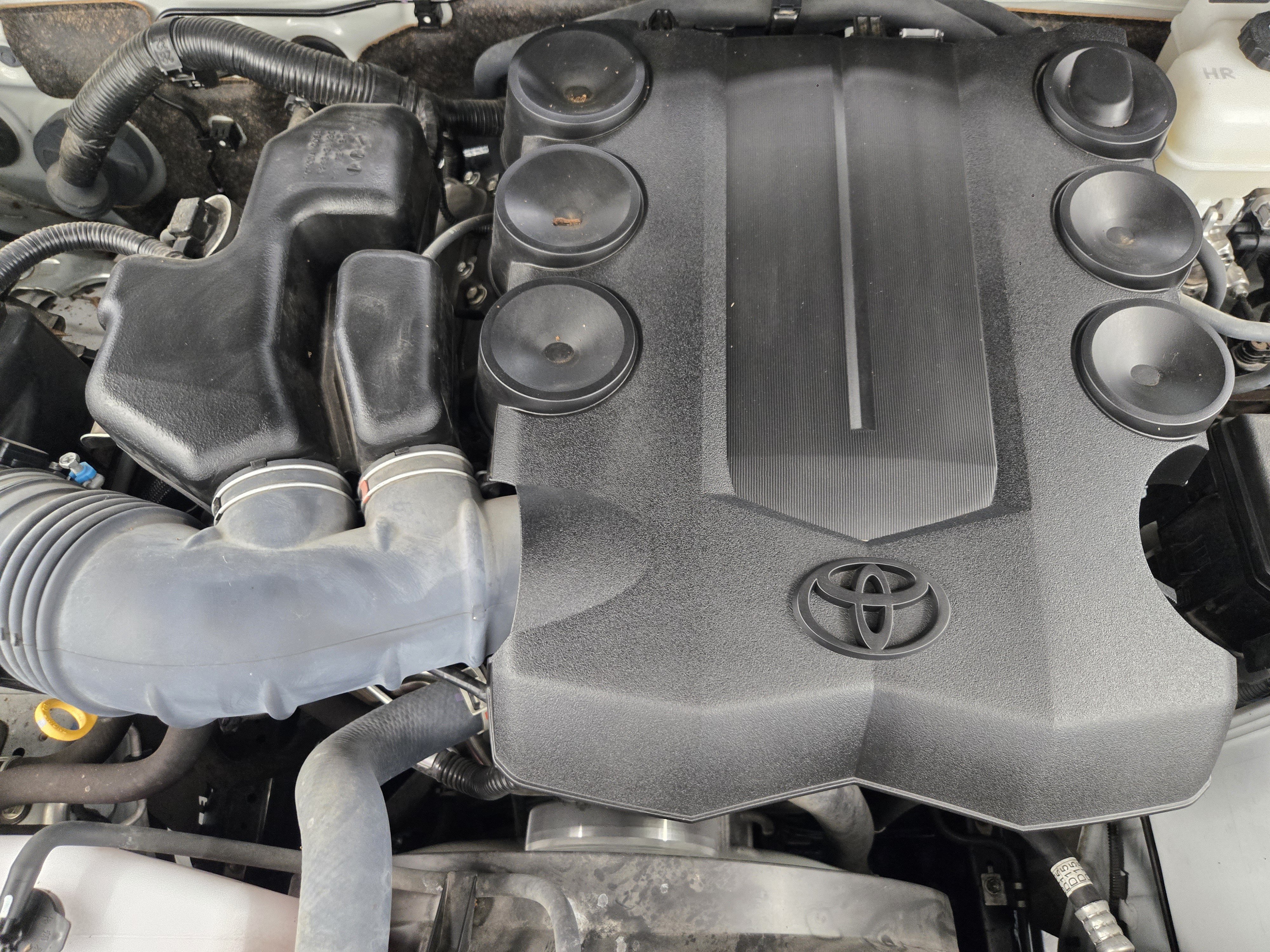 Used 2023 Toyota 4Runner SR5 Premium w/ Moonroof Package AWD/4WD image 32