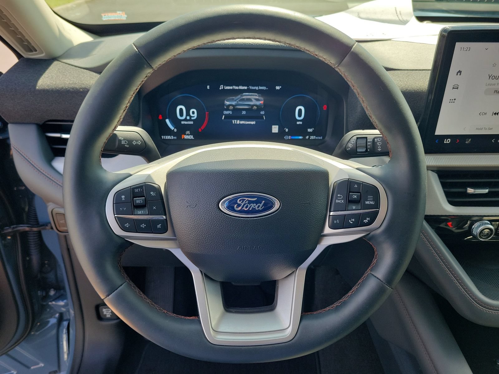 Certified 2025 Ford Explorer Active w/ Active Comfort Package AWD/4WD image 21