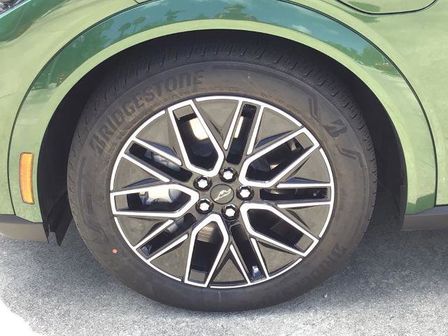 Certified 2025 Ford Mustang Mach-E Premium image 12