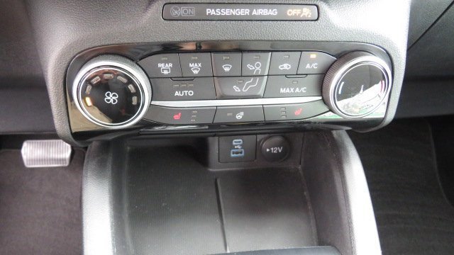 Certified 2022 Ford Escape SE w/ Cold Weather Package image 15