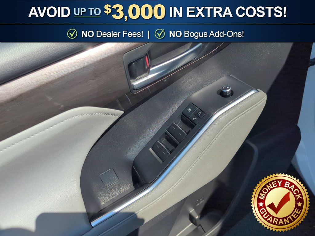 Used 2021 Toyota Highlander Limited FWD image 16