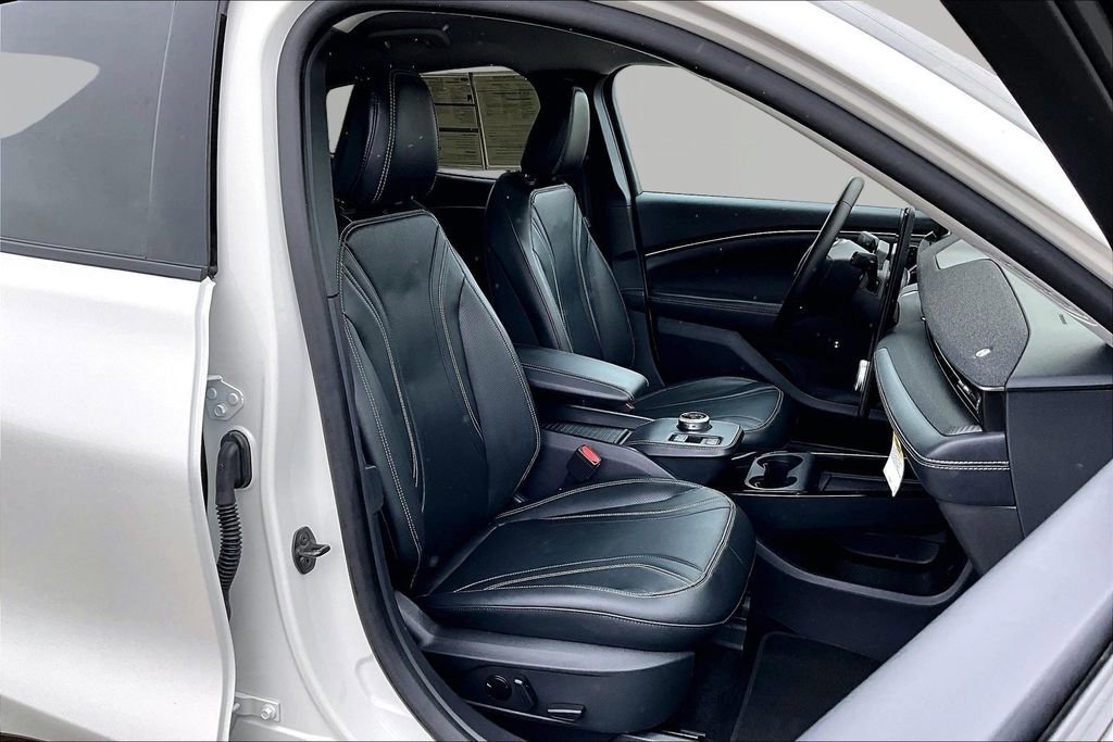 Certified 2023 Ford Mustang Mach-E Premium image 9