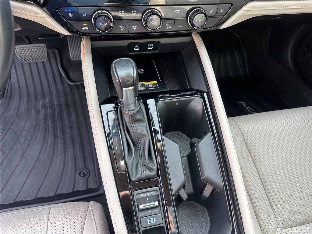 Used 2023 Honda Accord Touring image 14
