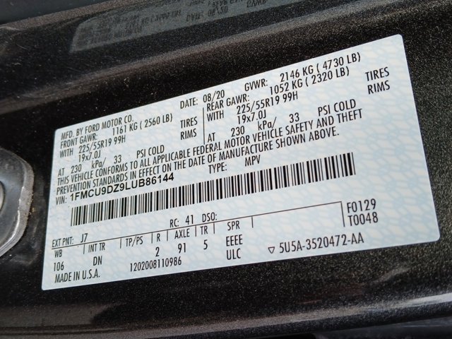 Certified 2020 Ford Escape Titanium AWD/4WD image 19