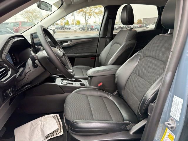 Certified 2023 Ford Escape SE w/ Class II Trailer Tow Package image 24