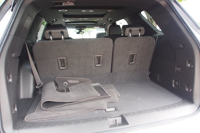 Used 2023 Chevrolet Traverse High Country FWD image 18