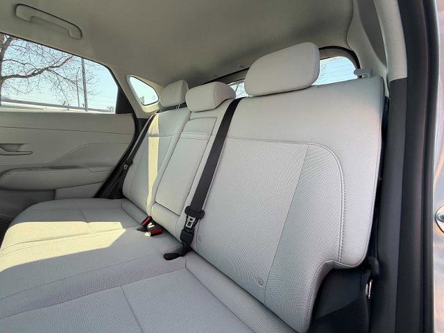 Used 2025 Hyundai Kona SEL image 27