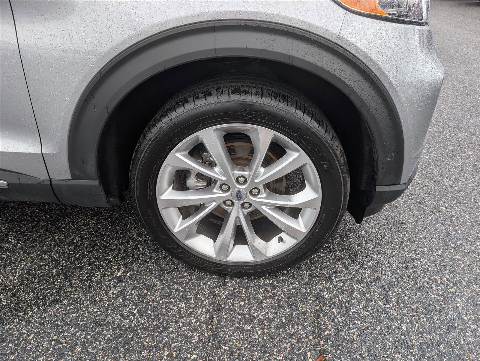 Certified 2022 Ford Explorer Platinum w/ Equipment Group 601A image 9