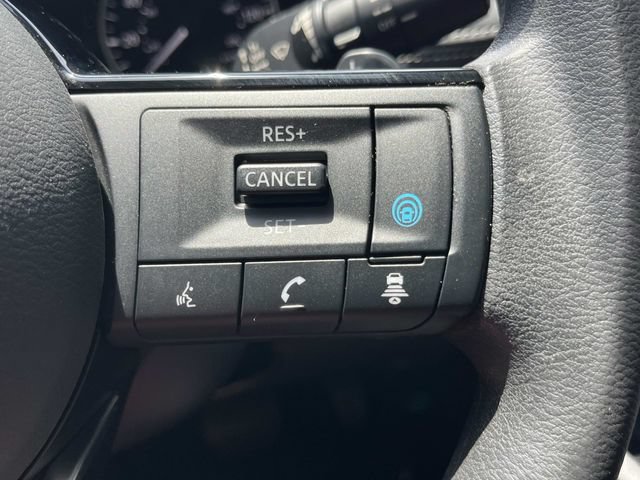 Used 2022 Nissan Rogue SV FWD image 36