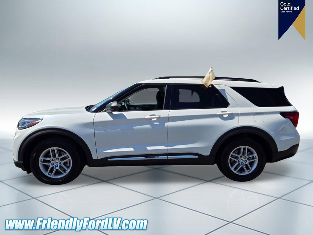 Certified 2025 Ford Explorer Active RWD image 4