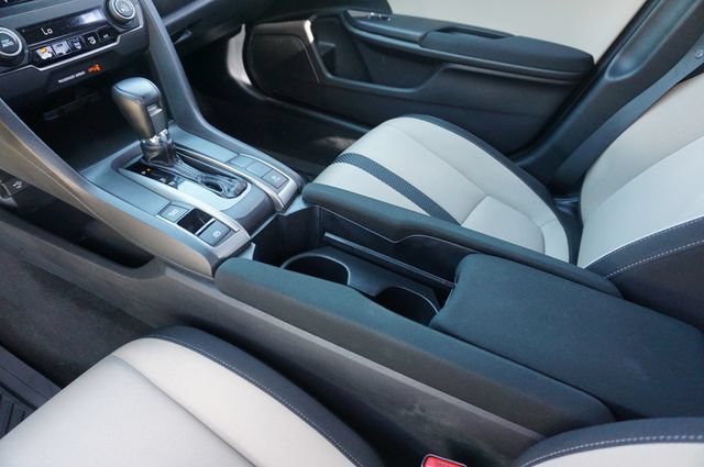 Used 2018 Honda Civic Sport image 16