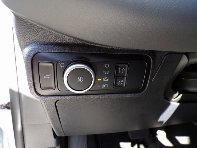 Certified 2025 Ford Explorer Active w/ Active Comfort Package image 18