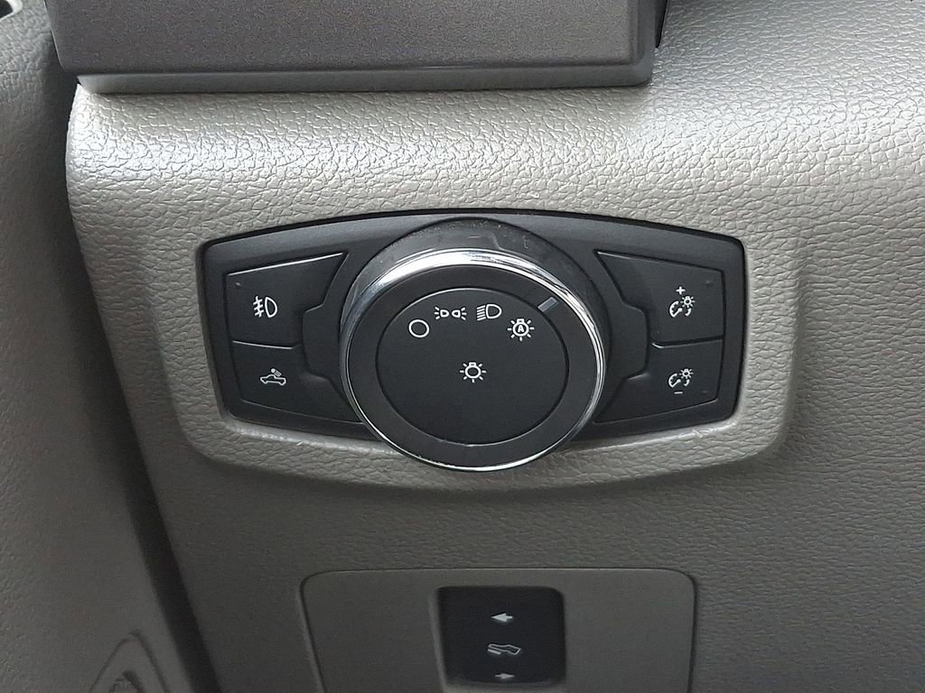 Certified 2017 Ford F250 XLT w/ XLT Value Package image 21