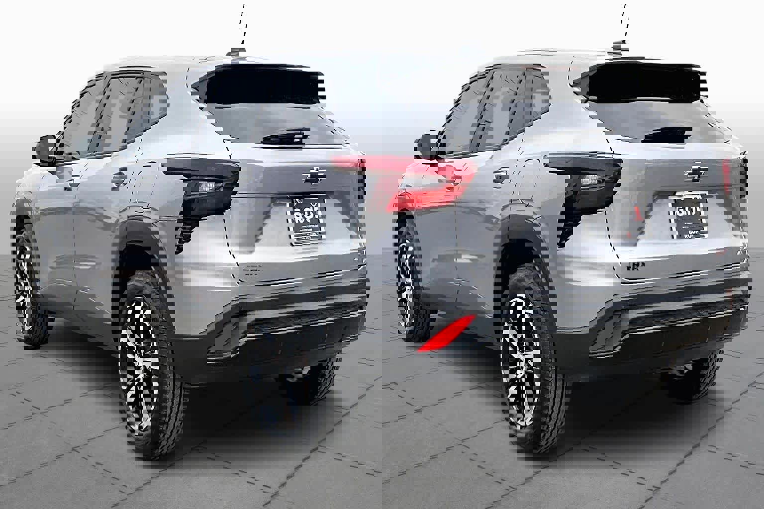 Used 2025 Chevrolet Trax RS w/ Driver Confidence Package image 2