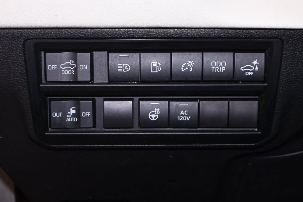 Used 2023 Toyota Tundra Capstone image 32