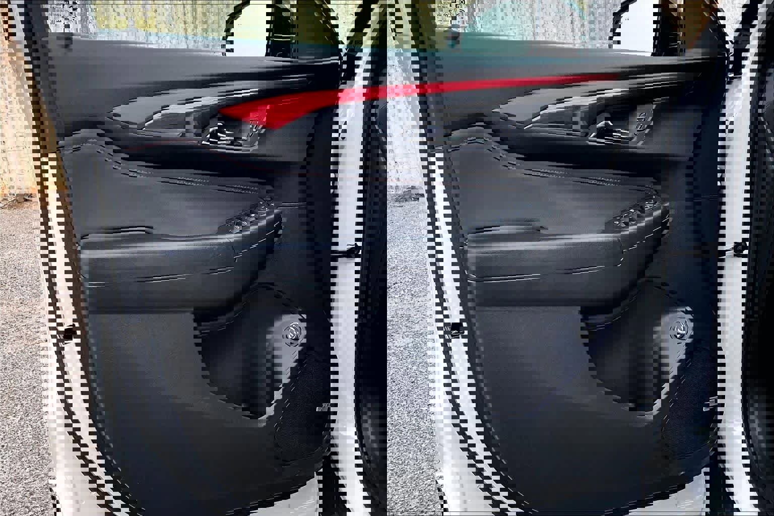 Used 2025 Chevrolet TrailBlazer RS w/ Convenience Package image 24