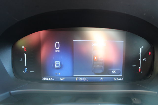 Certified 2025 Ford Escape ST-Line Select AWD/4WD image 10