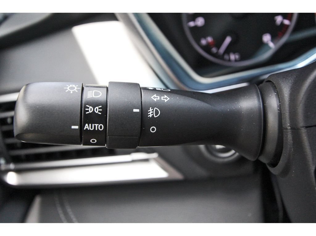 Used 2020 Subaru Outback Limited XT w/ Popular Package #2 AWD/4WD image 16