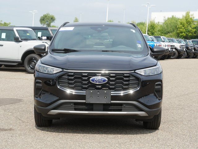 Certified 2026 Ford Escape ST-Line AWD/4WD image 8