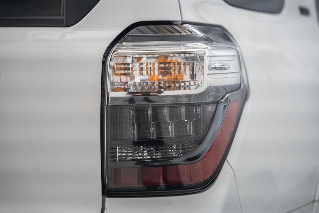 Used 2023 Toyota 4Runner SR5 Premium w/ Moonroof Package RWD image 8