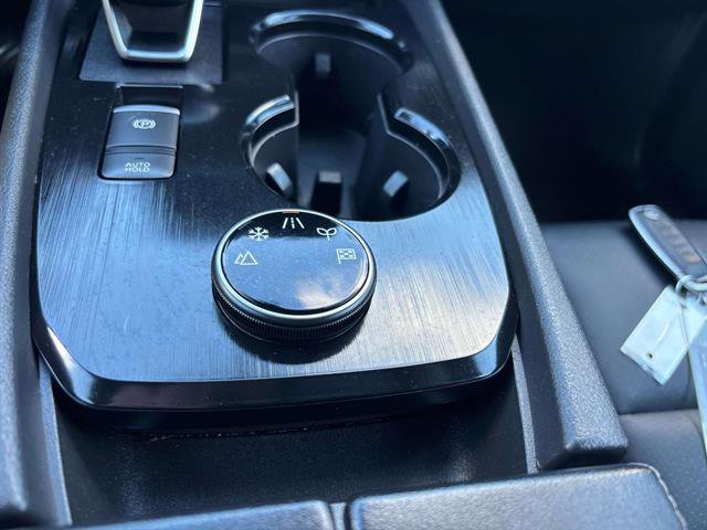 Used 2023 Nissan Rogue SV w/ SV Premium B Package image 28