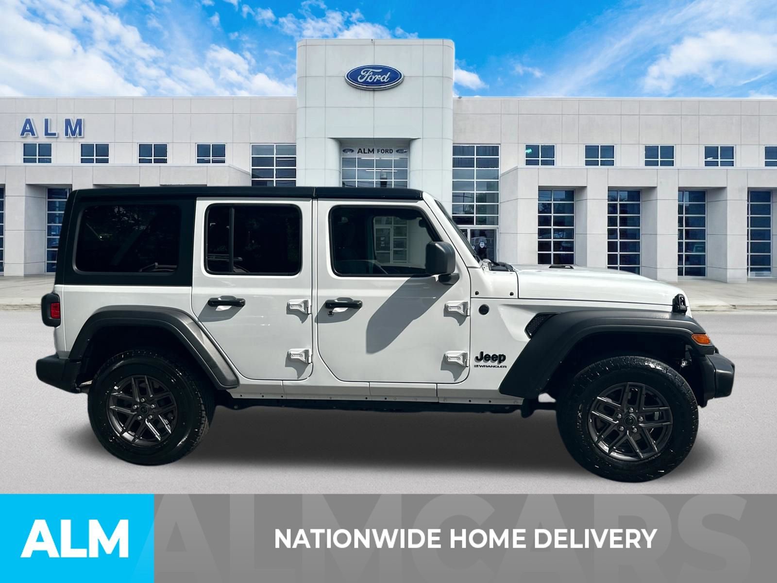 Used 2025 Jeep Wrangler Unlimited Sport AWD/4WD image 4