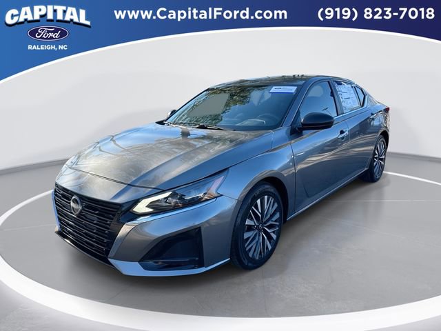 Used 2024 Nissan Altima 2.5 SV