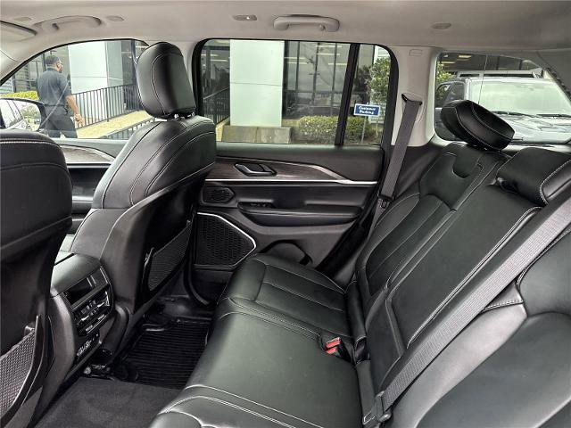 Used 2022 Jeep Grand Cherokee Limited w/ MOPAR Finishing Package image 11