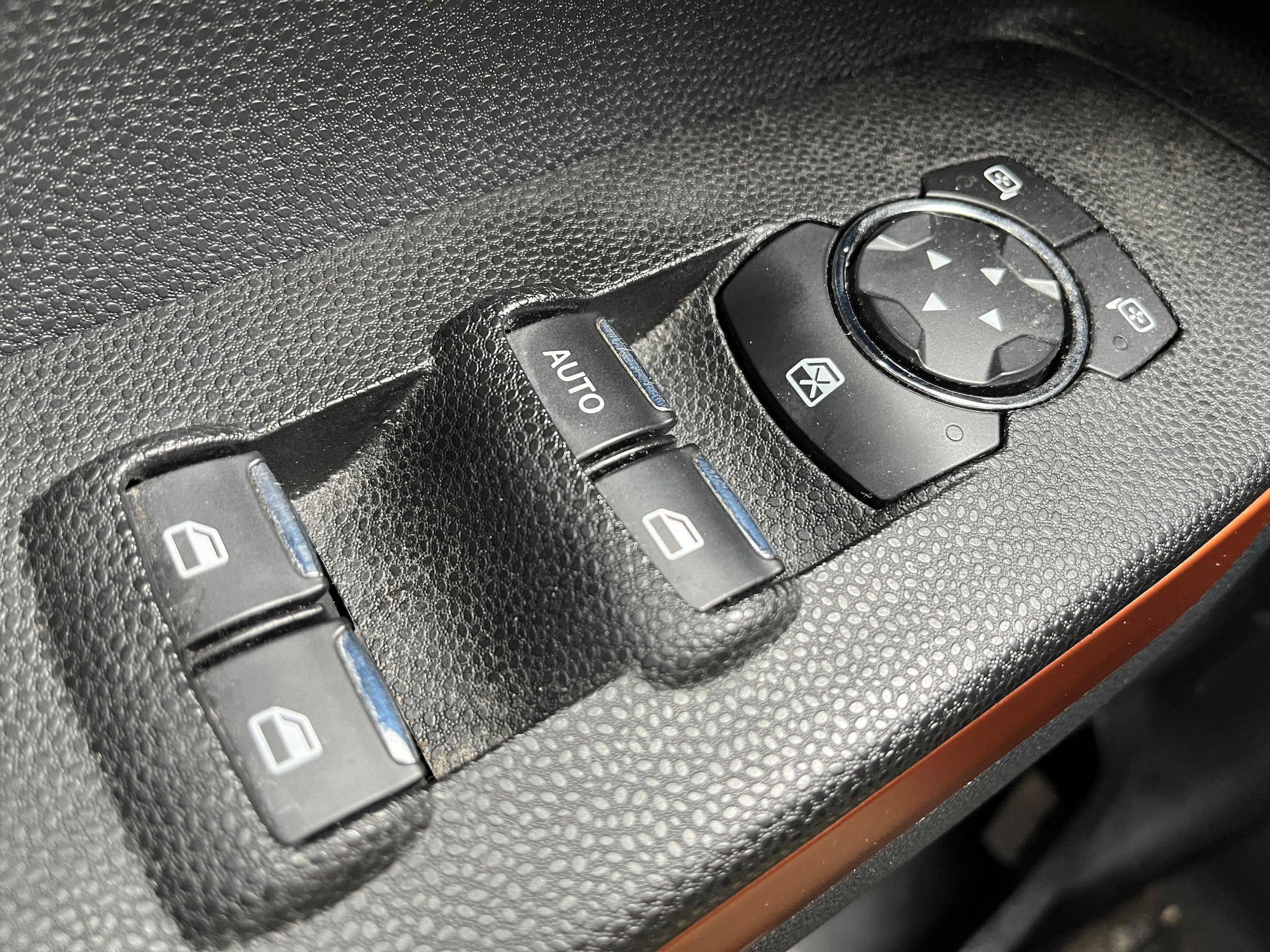 Certified 2018 Ford EcoSport SES AWD/4WD image 17