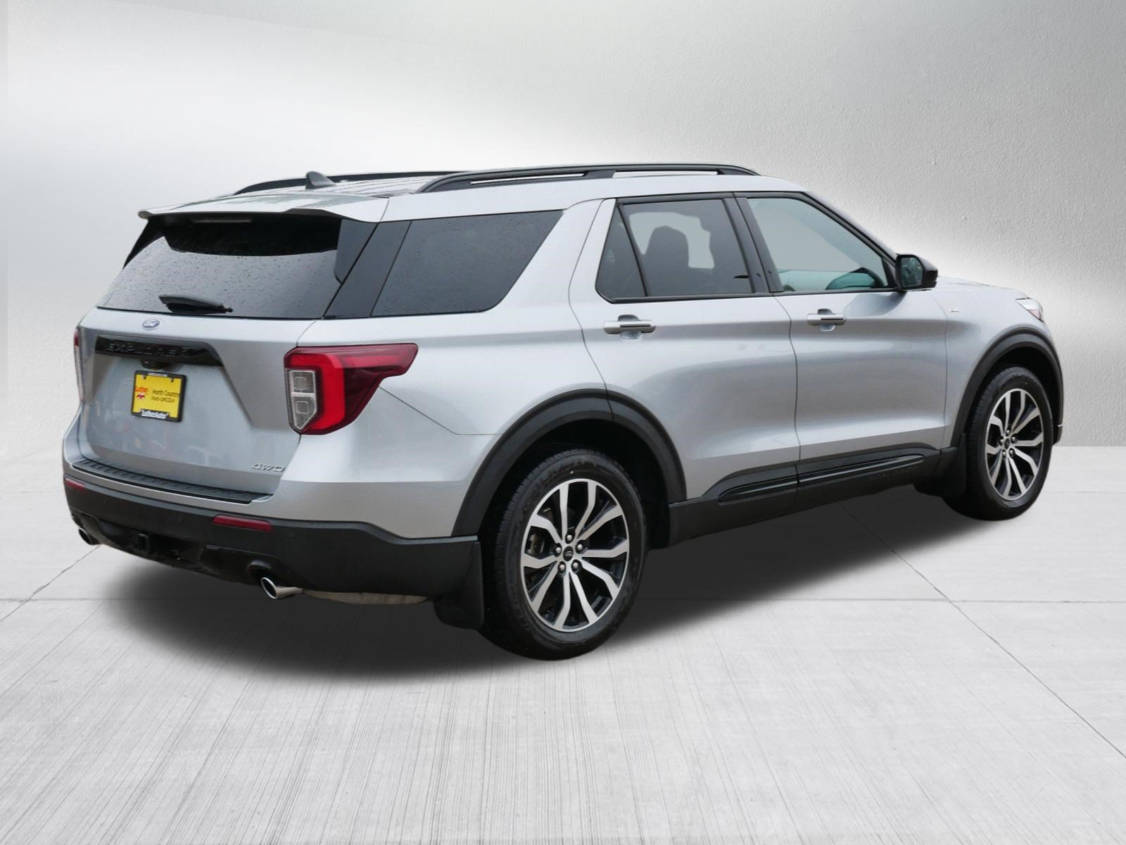 Certified 2023 Ford Explorer ST-Line w/ Class IV Trailer Tow Package AWD/4WD image 7