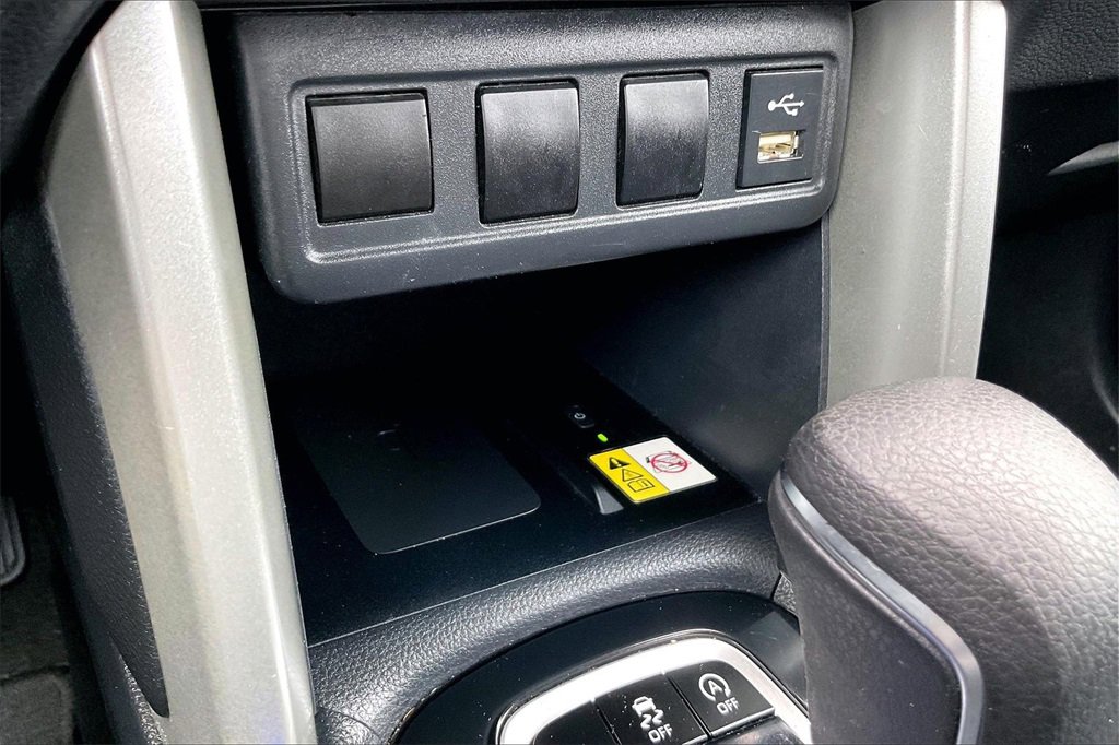 Used 2022 Toyota Corolla Cross LE image 24