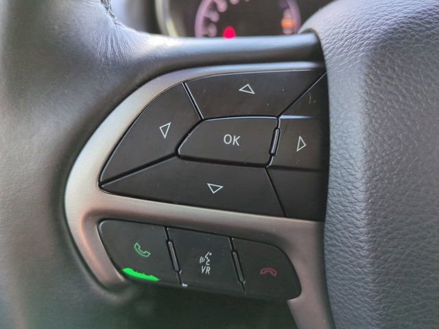 Used 2019 Jeep Grand Cherokee Limited w/ Luxury Group II RWD image 25