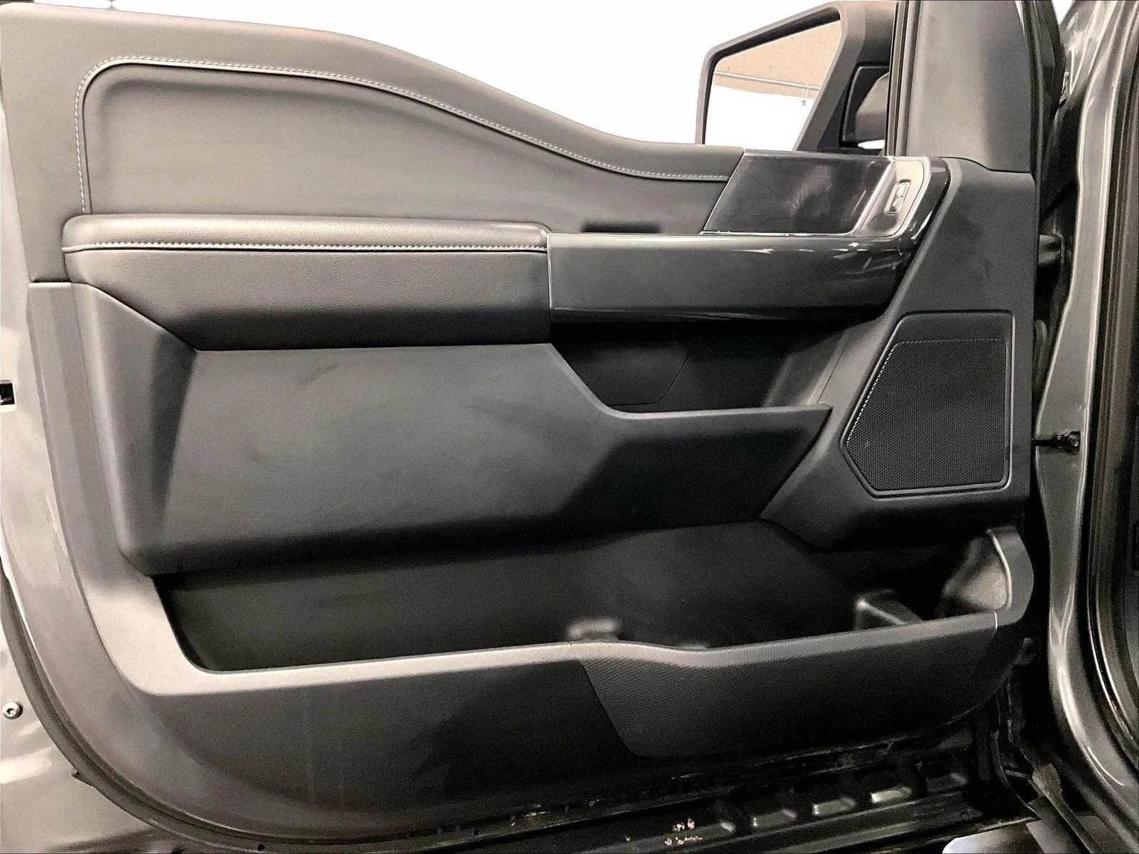 Certified 2023 Ford F150 XLT w/ Equipment Group 302A High image 22