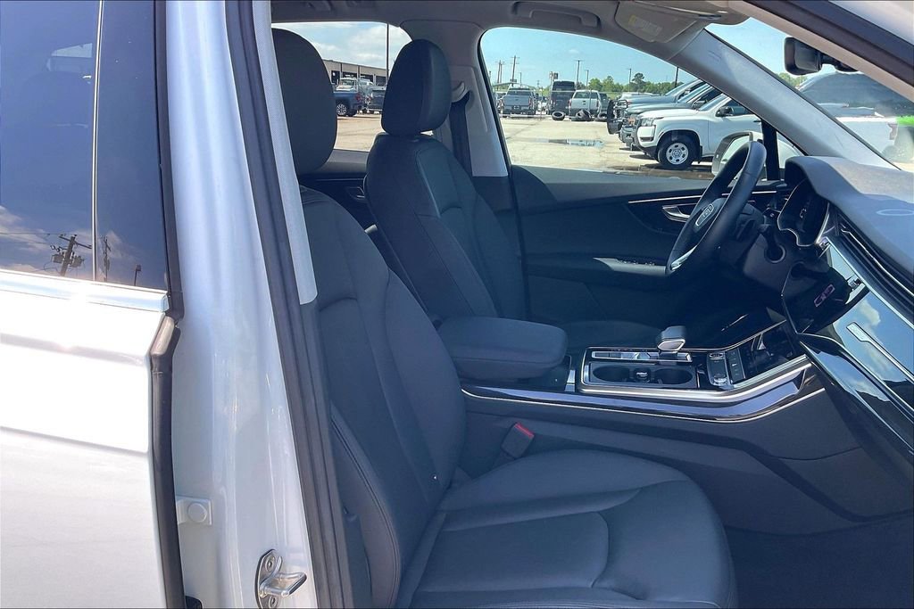 Used 2022 Audi Q7 3.0T Premium AWD/4WD image 30